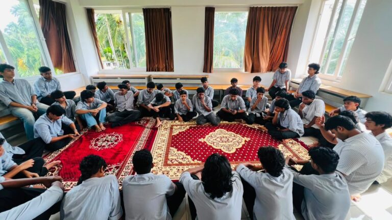 Fortnightly boys' meeting at Islahiya College